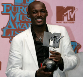 2face_idibia_award.jpg